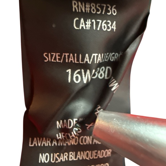 Coco Reef Red Swim Top - Picture 3 of 4